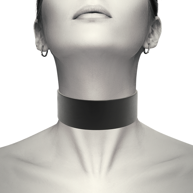 COQUETTE CHIC DESIRE - GARGANTILHA DE COURO VEGANO - Image 2